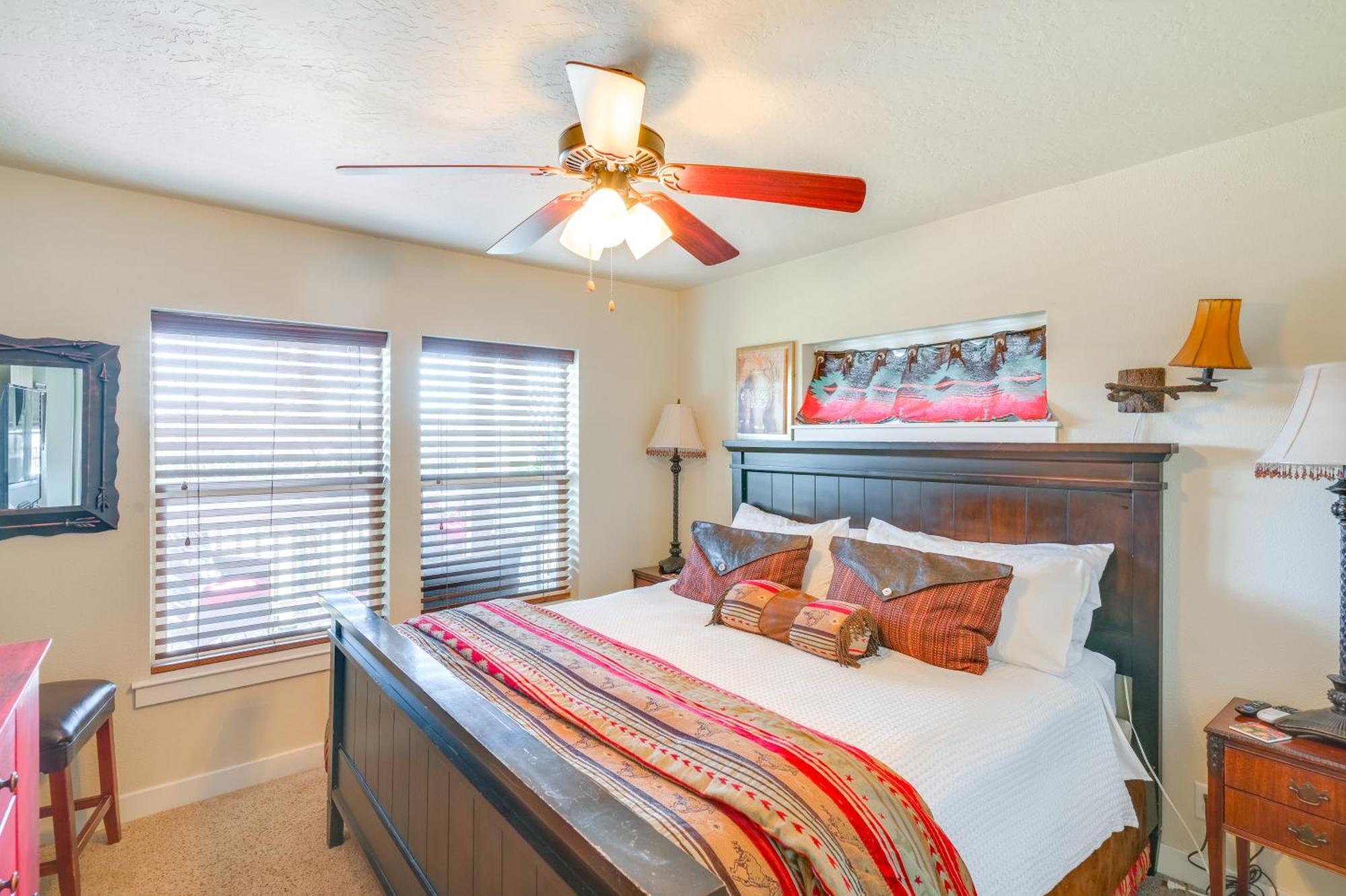 Ennis Vacation Rental With Balcony Walk To Downtown Екстериор снимка